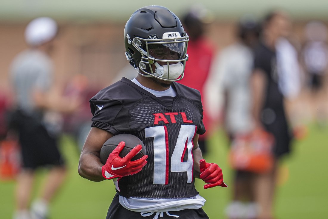 Falcons WR Rondale Moore out for season with knee injury